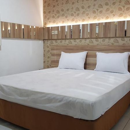 Omah Seroja Hotell Semarang Exteriör bild