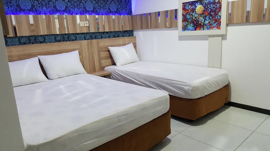 Omah Seroja Hotell Semarang Exteriör bild